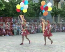 Karnavalet e Korçës, performanca<br />të ndryshme nën ritmet e muzikës