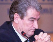 Sovrani mund  &ldquo;sovranin&rdquo;