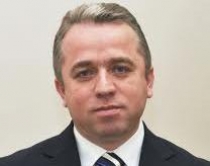 Sistemi k&euml;rc&euml;nues i militant&euml;ve