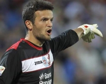 Komb&euml;tarja, Genk n&euml; sulm p&euml;r<br />Ujkanin, Berisha n&euml; udh&euml;kryq