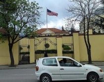 Aksidentet, ambasada e SHBA<br />sensibilizon qytetarët: 132 të vdeku