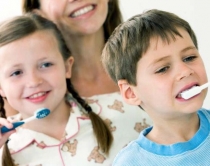 Dhëmbët e fëmijëve<br />si të kujdeseni për ta