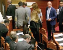 Kuvend, Opozita bojktot komisioneve<br />deputetët mungojnë te Siguria
