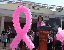 Kanceri i gjirit, Jahjaga: Të<br />ngadhnjejmë mbi sëmundjen