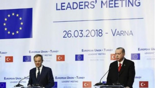 Tusk: marrëdhëniet e BE-së me Turqinë po kalojnë kohë të vështira