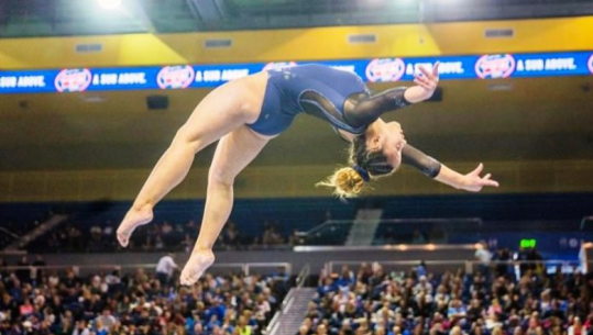 VIDEO/Ushtrimi i gjimnastes amerikane që po bën xhiron e botës