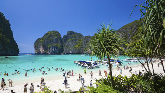 ‘May Bay’,  ja pse mbyllet ishulli i famshëm në Tajlandë