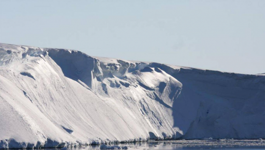 Shkencëtarët japin alarmin për shkrirjen e akullit Totten, me sipërfaqe sa Franca