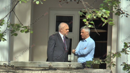 Rama 1 orë takim me Thaçin në Tiranë, në fokus zhvillimet e fundit mes dy vendeve