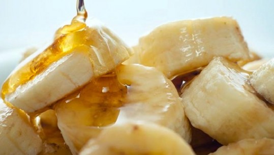 Kundër kollës dhe bronshitit – Kura me banane dhe mjaltë