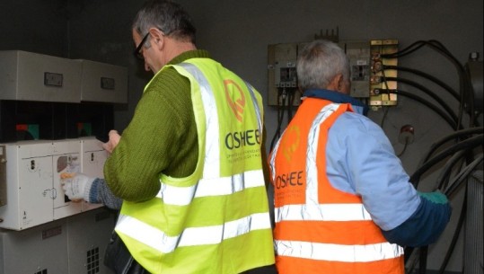 Punime në disa kabina elektrike, OSHEE njofton zonat pa energji në kryeqytet
