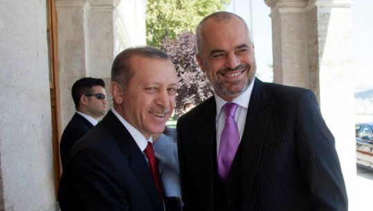 Raporti i KE godet Erdoganin, si do t’ja bëjë tani Rama dhe Berisha?