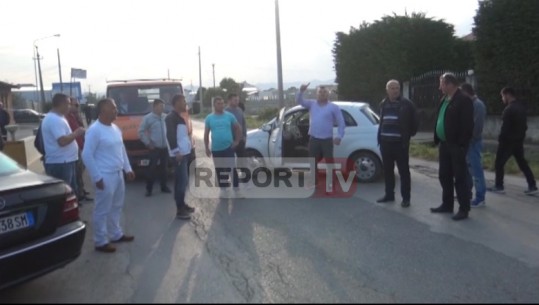 Protestë për rrugën e prishur, bllokohet aksi Durrës-Shijak