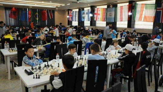 Botërori i shahut/ 400 të rinj nga e gjithë bota ndeshen në Shqipëri