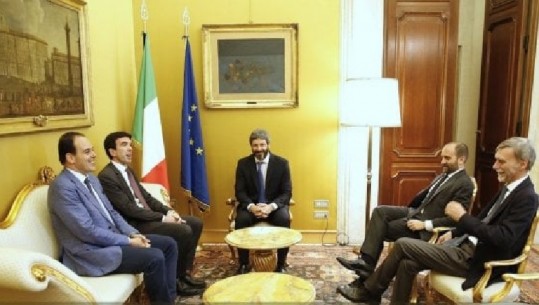 Bisedimet për qeverinë në Itali: PD-ja i shtrin dorën 5 Yjeve: Nese heqin dorë nga Lega!