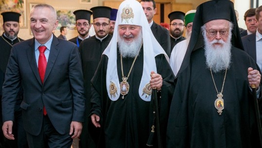 Vizita e patriarkut rus/ Meta shtron darkë për Kirillin dhe Janullatosin