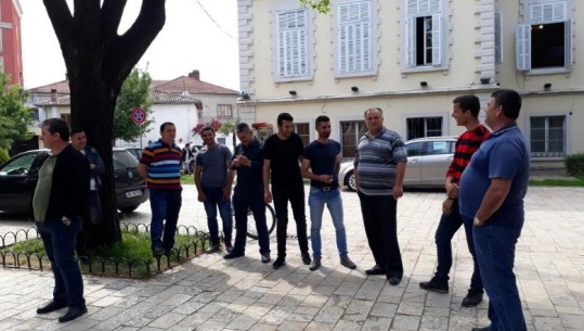 Banorët e Dukagjinit në protestë: Të na rregullohet rruga/Reagon bashkia Shkodër: Po punojmë maksimalisht