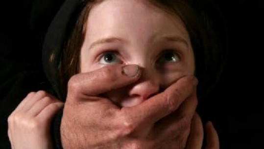 Rast i rëndë pedofilie në Fushë Krujë, i mituri përdhunohet nga komshiu