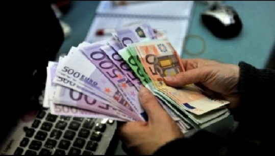 Rënie e fortë ditore e euros në këmbimet valutore në Tiranë