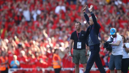Chelsea thyen Liverpool, Arsenal dhuron spektakël në lamtumirën e Wenger