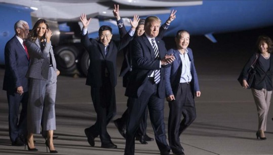Trump mirëpriti 3 të burgosurit e liruar nga Koreja e Veriut: Falenderojmë Kim Jong Un
