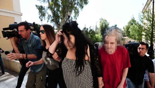 Horror në Greqi, nënë e bijë shqiptare mbysin foshnjën e porsalindur, e hedhin në plehra