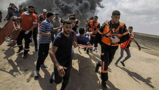 Vrasjet e palestinezëve/ Gazetari: Spitalet vijnë era gjak, të plagosurit janë lënë përtokë