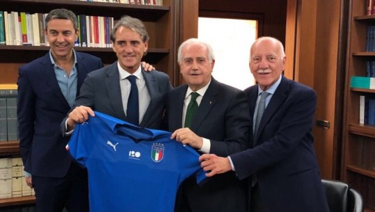 Roberto Mancini zyrtarisht tek Italia, PSG merr trajner Thomas Tuchel