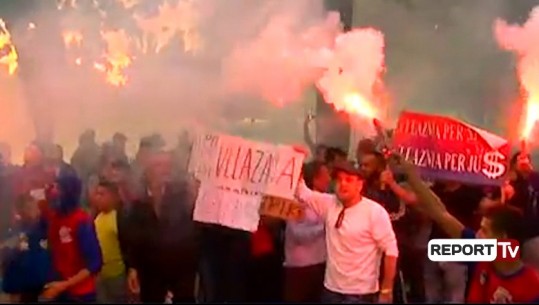 Vllaznia drejt rënies, tifozët protestë para Bashkisë, Tërbuni kërkesë në FSHF
