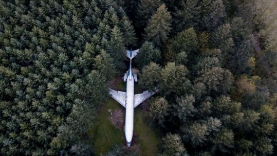 Inxhinieri pensionist shndërroi avionin në shtëpi, pagoi 220 mijë $ për ta transportuar në Amerikë/FOTO+VIDEO