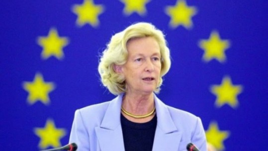 Francë, ndahet nga jeta Nicole Fontaine, ish-presidente e Parlamentit Europian