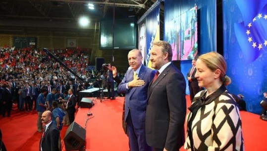 Presidenti i Bosnjes befason me deklaratën për Erdogan: Zoti e ka dërguar, ndihmojeni!