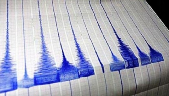 Vijon paniku nga tërmetet në Vlorë, regjistrohen tre lëkundje të reja, banorët kalojnë natën e dytë jashtë