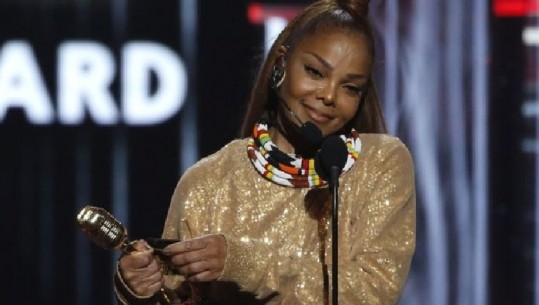 Janet Jackson fiton çmim të rëndësishëm në Billboard Music