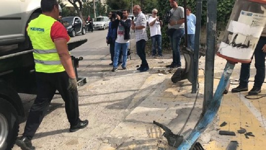 Athinë, shqiptari përplaset me makinë në stacionin e autobusit, 1 i vdekur dhe 4 të plagosur/VIDEO