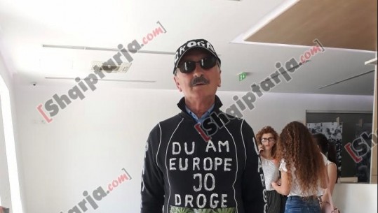 ‘Duam Europë, jo drogë’/ Simpatizanti i PD i ‘veshur’ kanabis