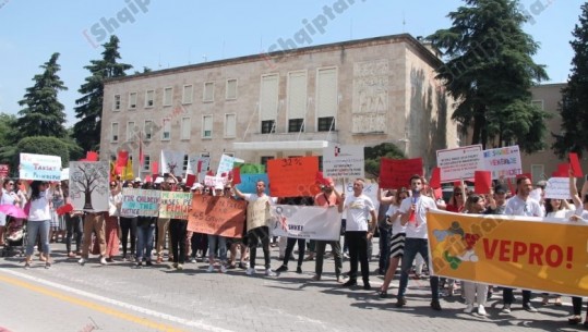 1 Qershori/ Shoqëria Civile marshim protestë dhe peticion për institucionet: Jepni llogari për fëmijët