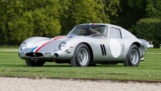 Thyhet rekordi, një Ferrari shitet për 60 milionë euro