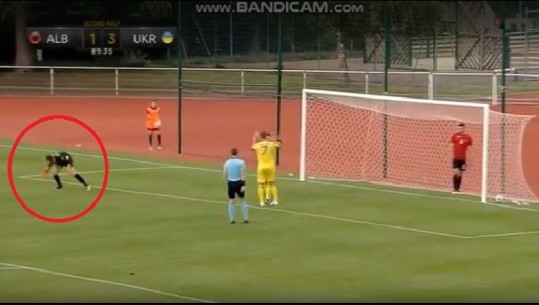 VIDEO/E 'tradhtoi' ekipi, Etrit Berisha s'i mban dot nervat pas golit të 4