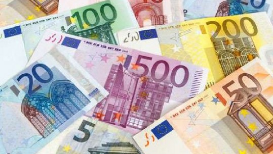 Euro në nivel të ulët rekord, por në minimum edhe lekët “cash”