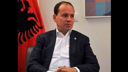 Ish-presidenti Bujar Nishani zgjidhet kryetar i Këshillit Kombëtar të PD, konfirmohen Paloka e Spaho si nënkryetar