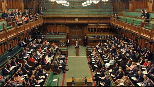Parlamenti Britanik miraton projekt-ligjin për Brex-it