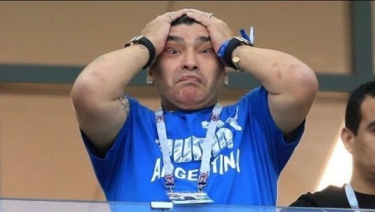 Maradona nuk përmbahet, fillon të qajë pas humbjes së thellë të Argjentinës