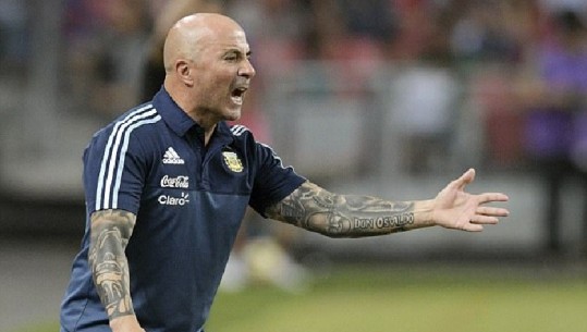 Argjentina në prag eliminimi, lojtarët kërkojnë shkarkimin e trajnerit Sampaoli