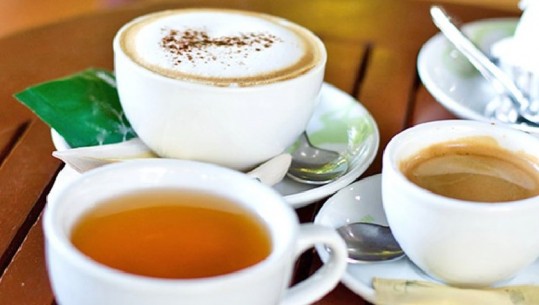 Kafeja dhe çaji për shëndetin e zemrës, mëlçisë, trurit – Mësoni sasinë e duhur për organizmin
