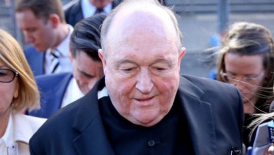 Australi, dënohet arkipeshkvi katolik për fshehje të abuzimit seksual ndaj fëmijëve 