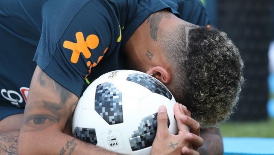 Neymar: E vështirë të gjesh forcën për të luajtur sërish futboll
