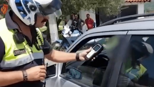 Aksion rrugor në Elbasan, arrestohen 5 shoferë, drejtonin mjetin pa patentë/VIDEO