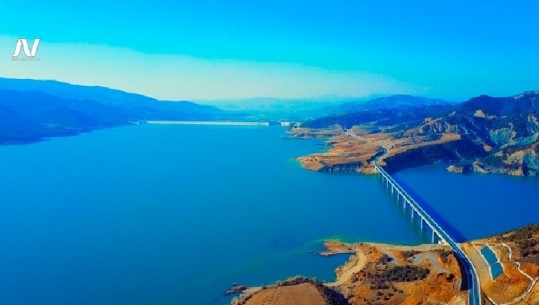 Liqeni i Banjës, kthehet në destinacionin e ri turistik për vizitorët  vendas dhe të huaj - Shqiptarja.com