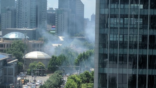 Shpërthim pranë Ambasadës Amerikane në Pekin, një i lënduar/ Video